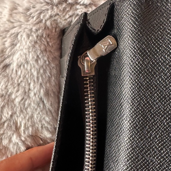 Louis Vuitton Black Cuir Millesime Wallet - Picture 8 of 8